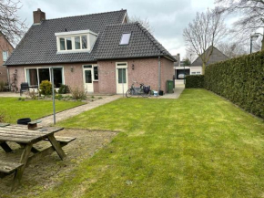 Fraai gesitueerd vakantiehuis met grote tuin